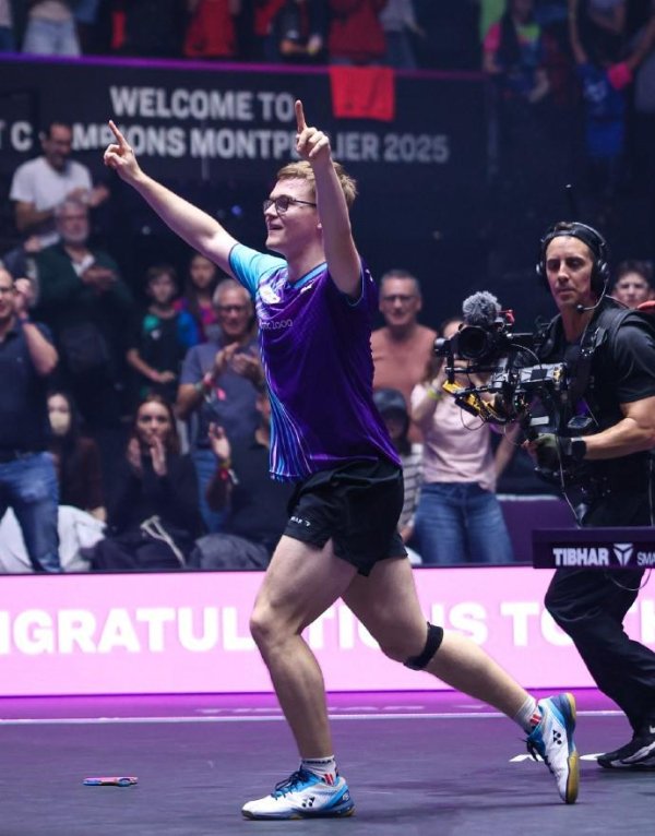 金砖财富 A-勒布伦挽救6个赛点3-2逆转战胜张本智和，晋级蒙彼利埃八强